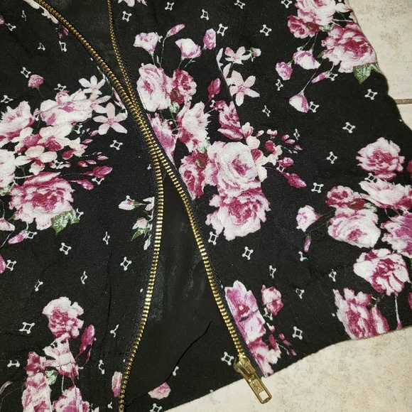 Jacket - Picture 2 of 4